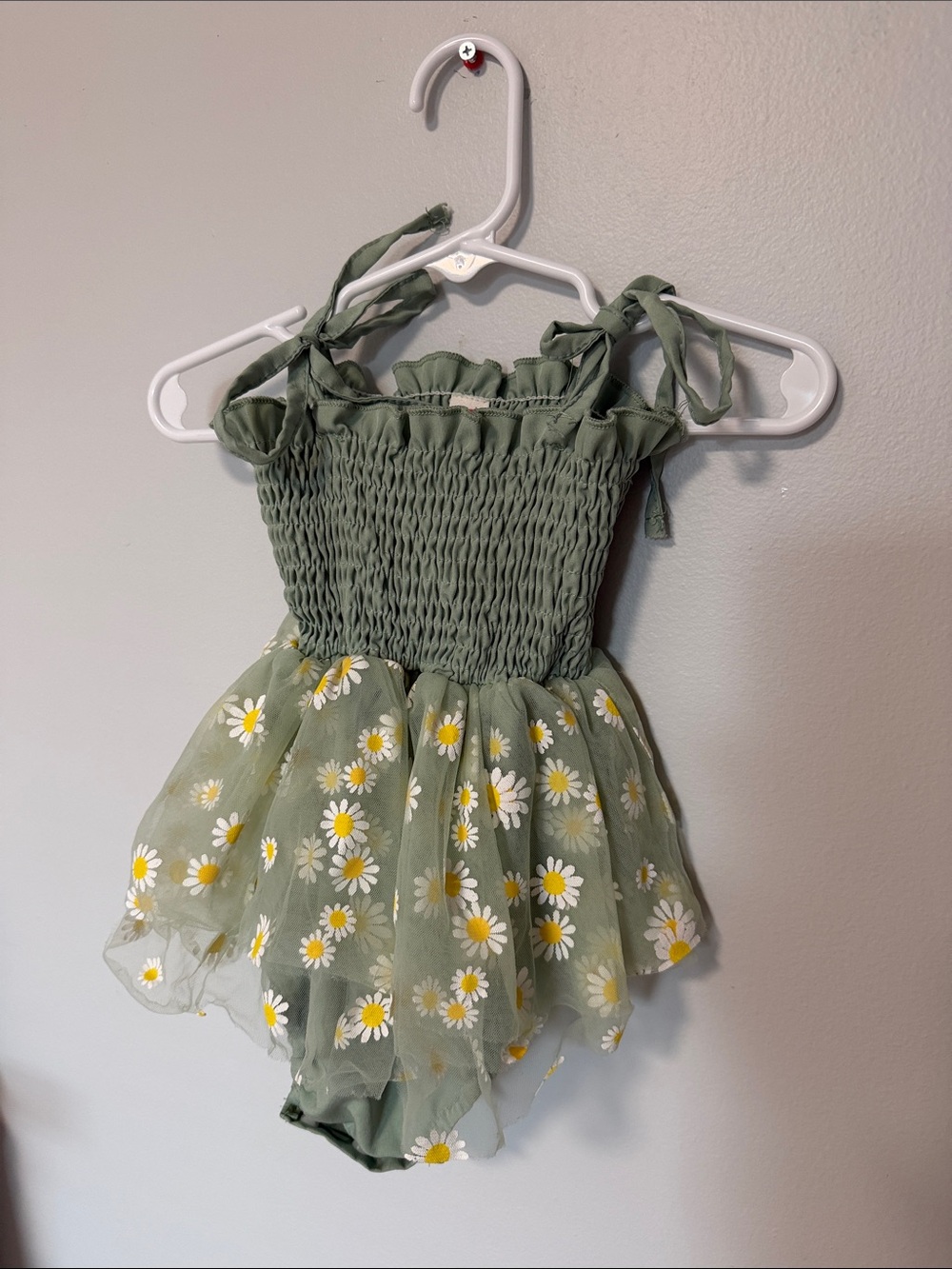 SHEIN Olive Green Daisy Tulle Smocked Baby Girls One-Piece